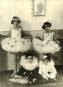 foto quattro mascherati