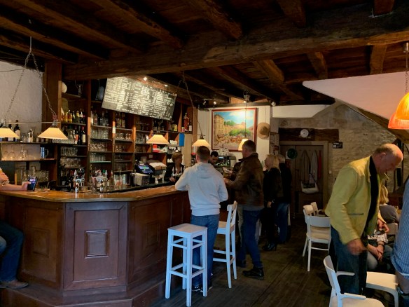 1CB9F9D7-D7A8-47CD-8E45-69B8C1F258CF