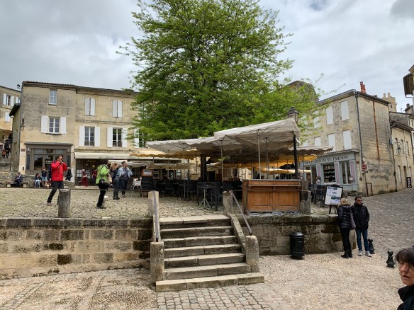 9E063C68-55E5-49FA-A853-81A7868B5B18